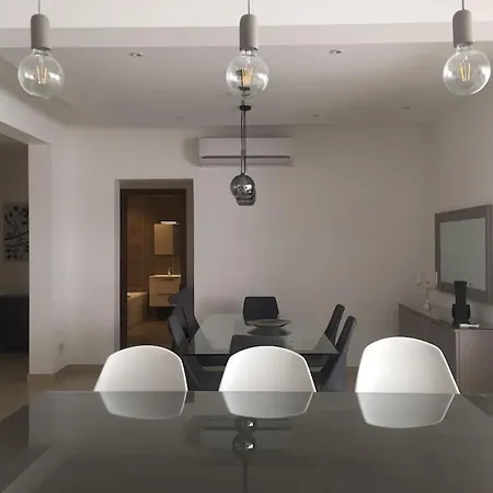 The One - 4 Bedroom St Julian's Saint Julian's