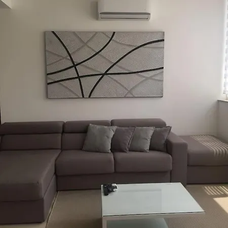 The One - 4 Bedroom St Julian's